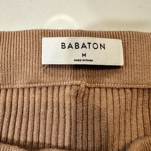 Aritzia Distill Leggings-Color:Gold Camel-Size Medium - Picture 7 of 12